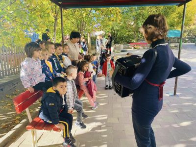 Есенен празник "С багрите на есента" 9