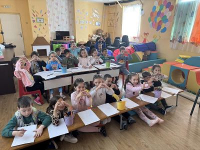 Виртуална среща с Пламена Йосифова в група "Таралежче"  7