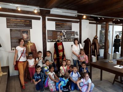 Екскурзия до архитектурен резерват Боженци 3