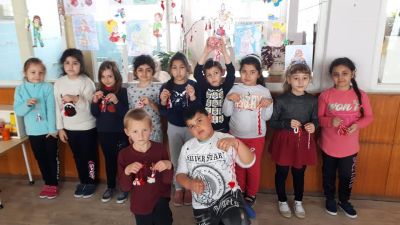 Баба Марта бързала,мартенички вързала... 7