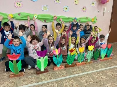 Пролетни подаръци от ОУ "Ран Босилек"-Габрово 2
